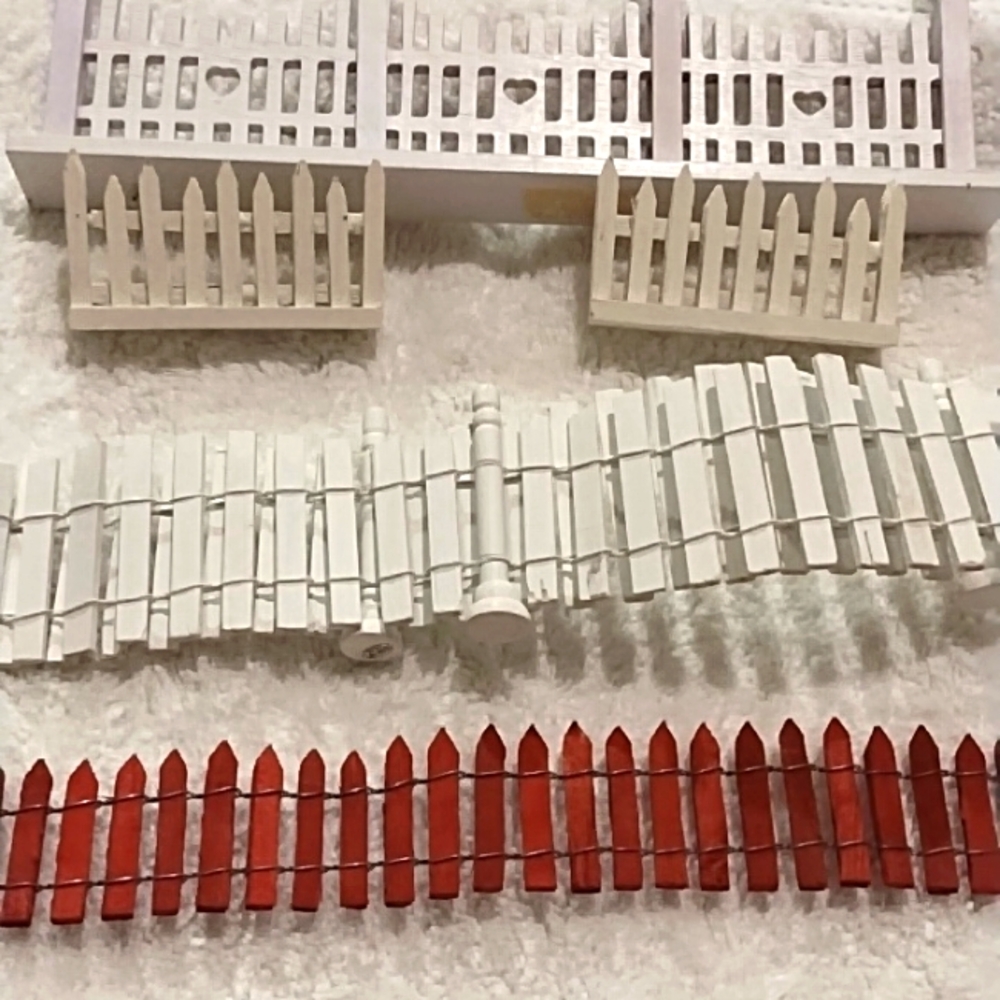 Holiday Village Fences